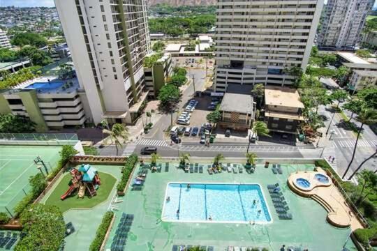 Beautifully Renovated 32Nd Floor Deluxe Ocean View Waikiki Condo Condo Honolulu Luaran gambar